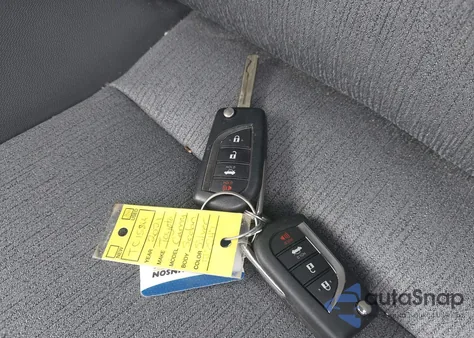 2021 Toyota Camry Le из США, поврежденный, VIN 4T1C11AK8MU517847